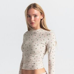 NWOT SKIMS Limited Edition Oatmeal Holly Cotton Jersey Long Sleeve